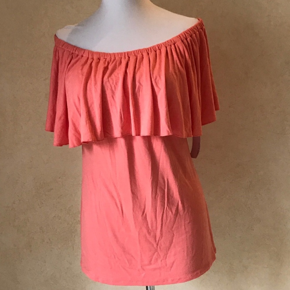 Loveappella off the shoulder top. Coral,